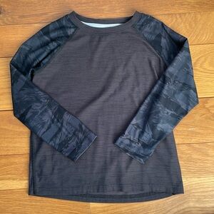Old Navy Boy’s Active Breath On Athletic Shirt with Camo Long Sleeves